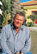 Noller f�ler sig i bedre hum�r under sydens sol.