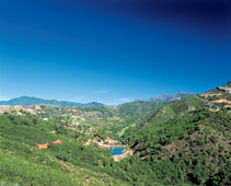 Monte Mayor ligger i et sm�rhul.