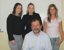 En lille men god �rgang. S�dan betegner Bjarne Poulsen �rets �rgang p� �den danske skole� Bonanova i Fuengirola.
