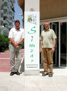 Tom S�rensen (Simzar Estates) og Lars Olesen (Datec) hilser nye lejere velkommen.