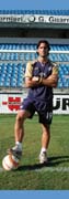Fernando Sanz er M�lagas anf�rer og st�rke mand. Han styrer forsvaret med h�rd h�nd.