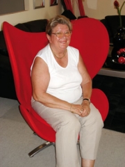 Kate Lorange har boet p� Costa del Sol i 28 �r, og hun savner bestemt ikke Danmark.
