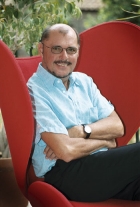 - Jeg savner �rstidernes skiften i de danske skove, indr�mmer Lars Viggo - der ellers ser en del til den andalusiske natur fra sadlen p� sin racercykel.