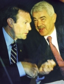 De to autonompr�sidenter, Ibarretxe og Maragall, havde det herligt p� tribunen.