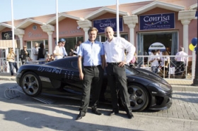 DynaPels hovedaksjon�r  Idar Vollvik og Hansi St�kken fra Conrisa. Bilen er Idar Vollviks Koenigseg CCX supercar.