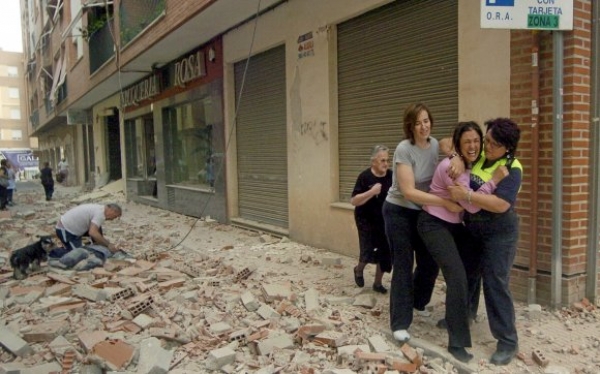 Jordsk�lv i Spanien
