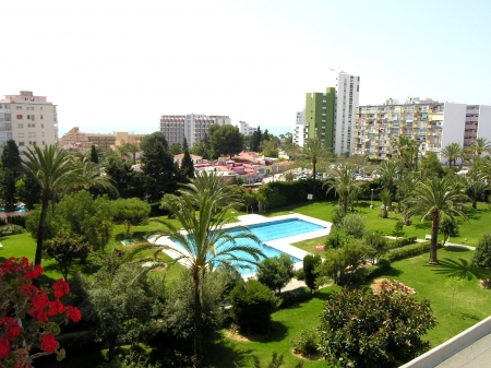 Feriebolig i Spanien med tropisk have og stor pool Feriebolig i Spanien med tropisk have og stor pool