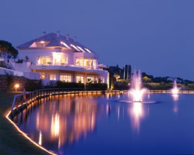 El Lago restauranten. El Lago restauranten.